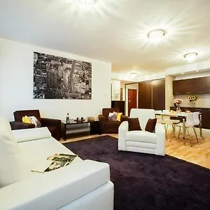 Platinum Towers 3* Warsaw