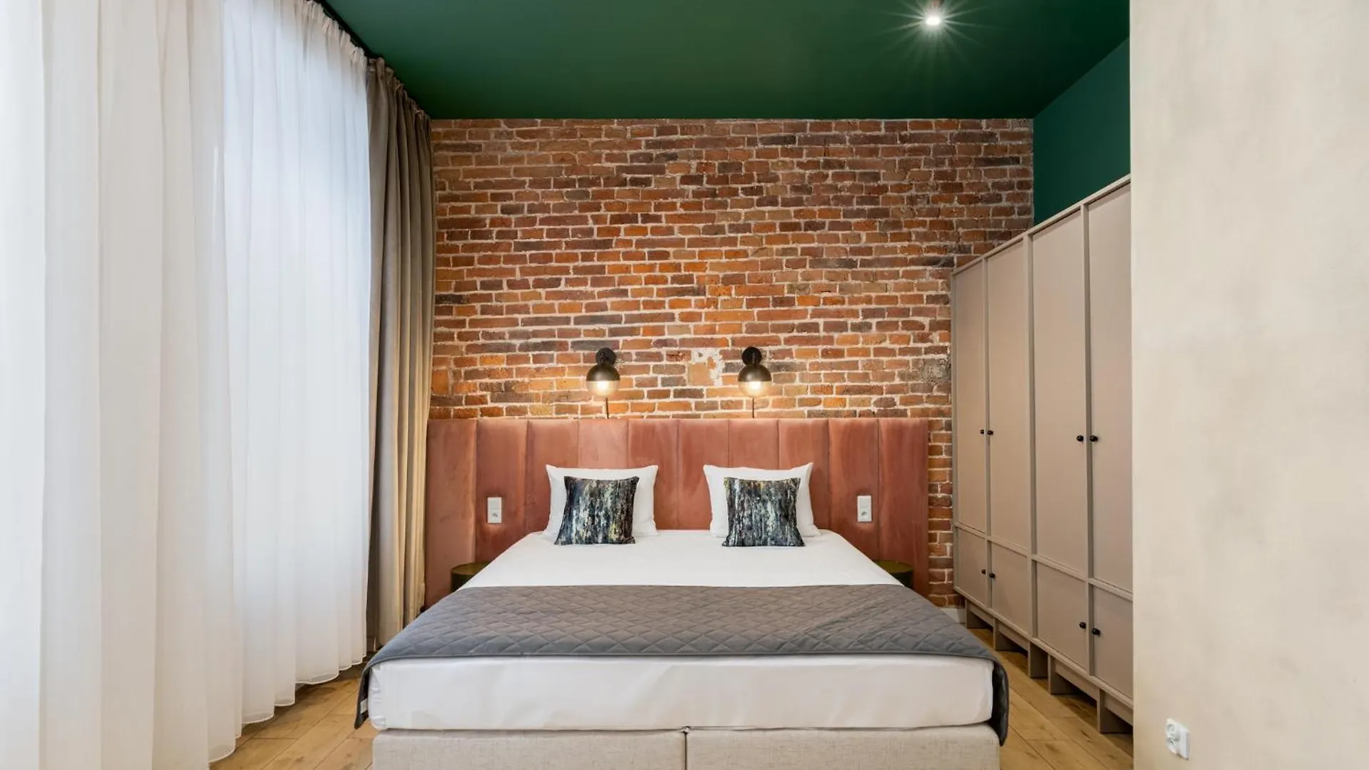 Aparthotel 1898 Parkside Boutique Residence Krakow