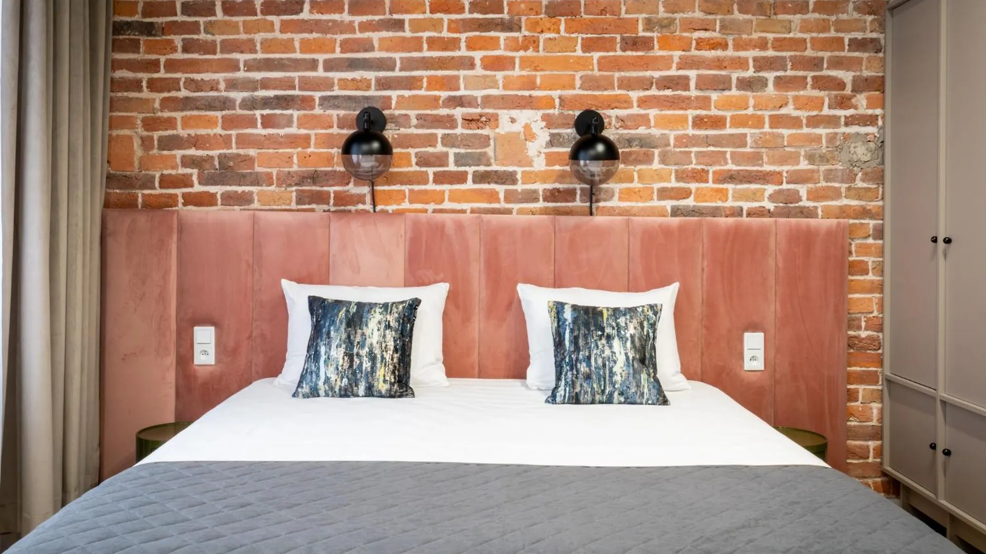 1898 Parkside Boutique Residence Krakau 2*,  Polen