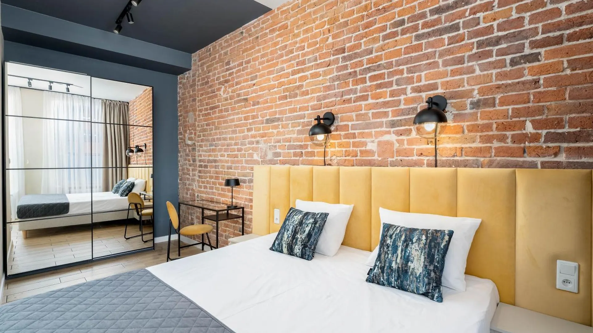 1898 Parkside Boutique Residence 크라쿠프 아파트호텔